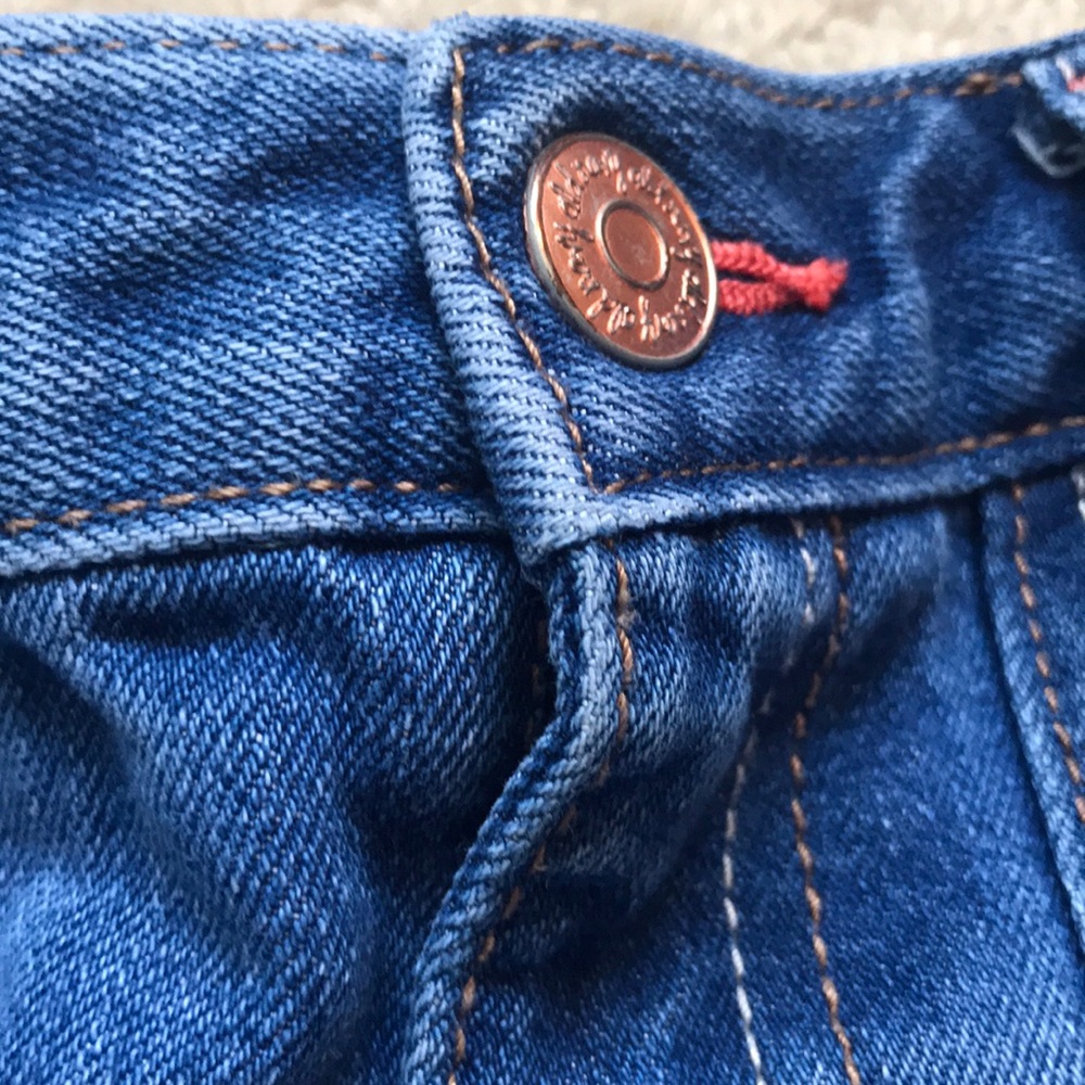 Jean Shorts - Picture 3 of 8